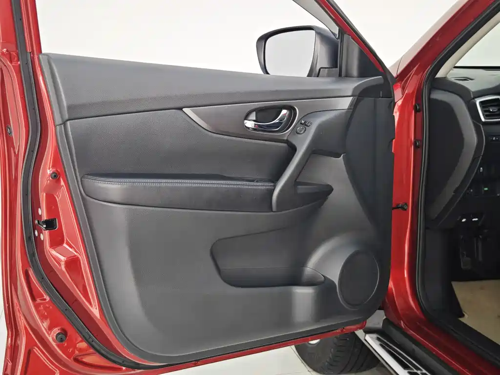 Nissan X-Trail 2015 — фото 17