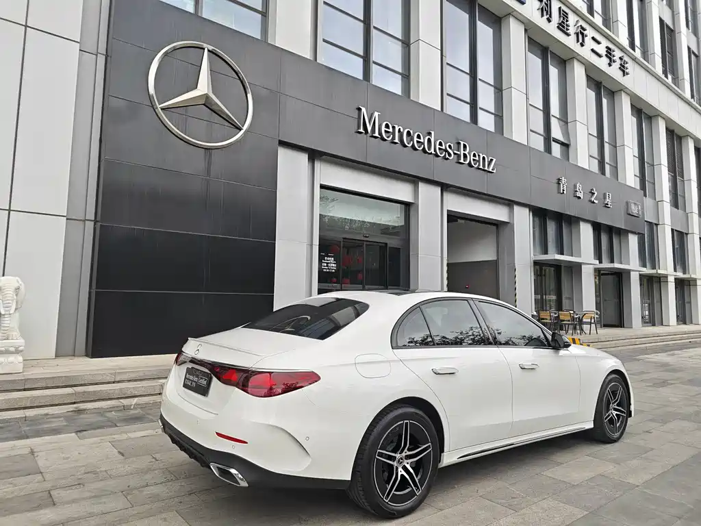 Mercedes-Benz E-Class 2025 — фото 11