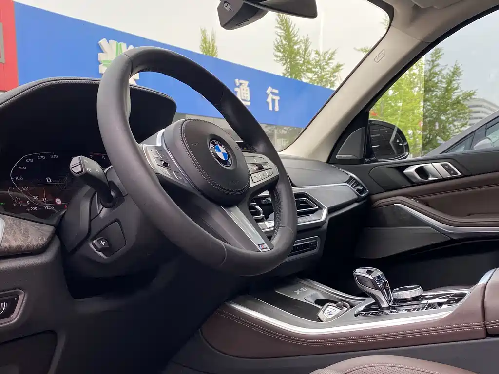 BMW X5 2022 — фото 10