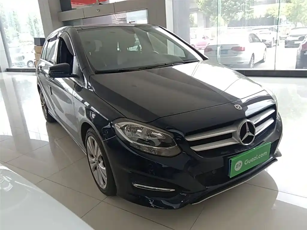 Mercedes-Benz B-Class 2017 — фото 4