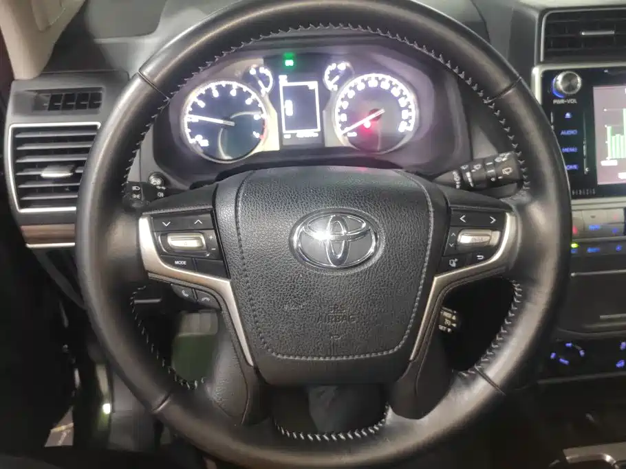 Toyota Prado 2018 — фото 15
