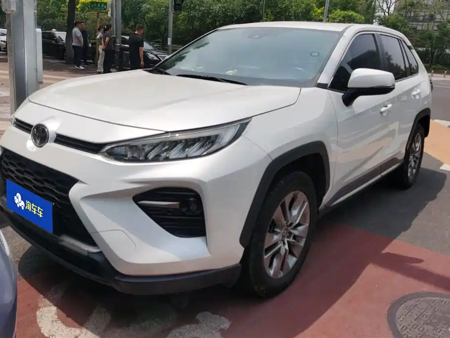 Toyota Wildlander 2021 — фото 1