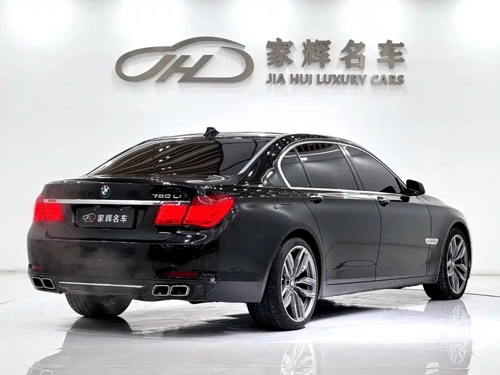 BMW 7 Series 2012 — фото 7