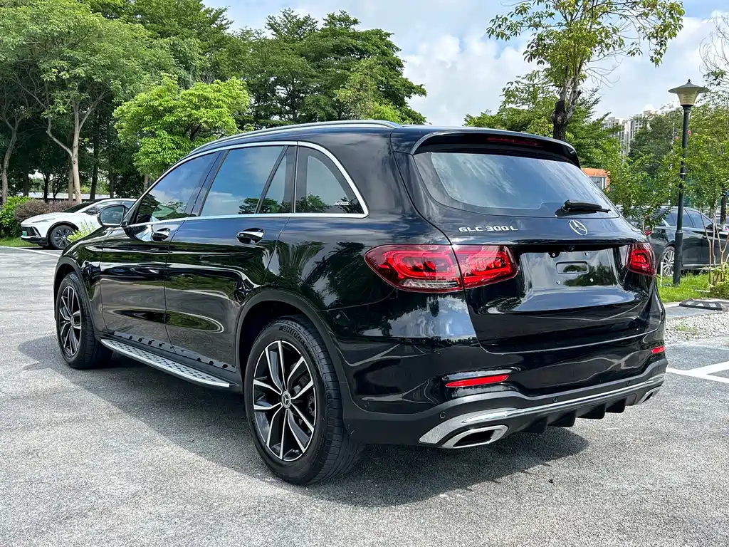 Mercedes-Benz GLC 2021 — фото 34