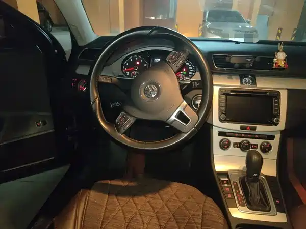 Volkswagen Magotan 2015
