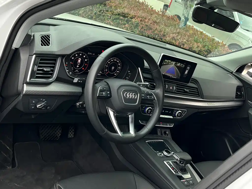 Audi Q5L 2019 — фото 12