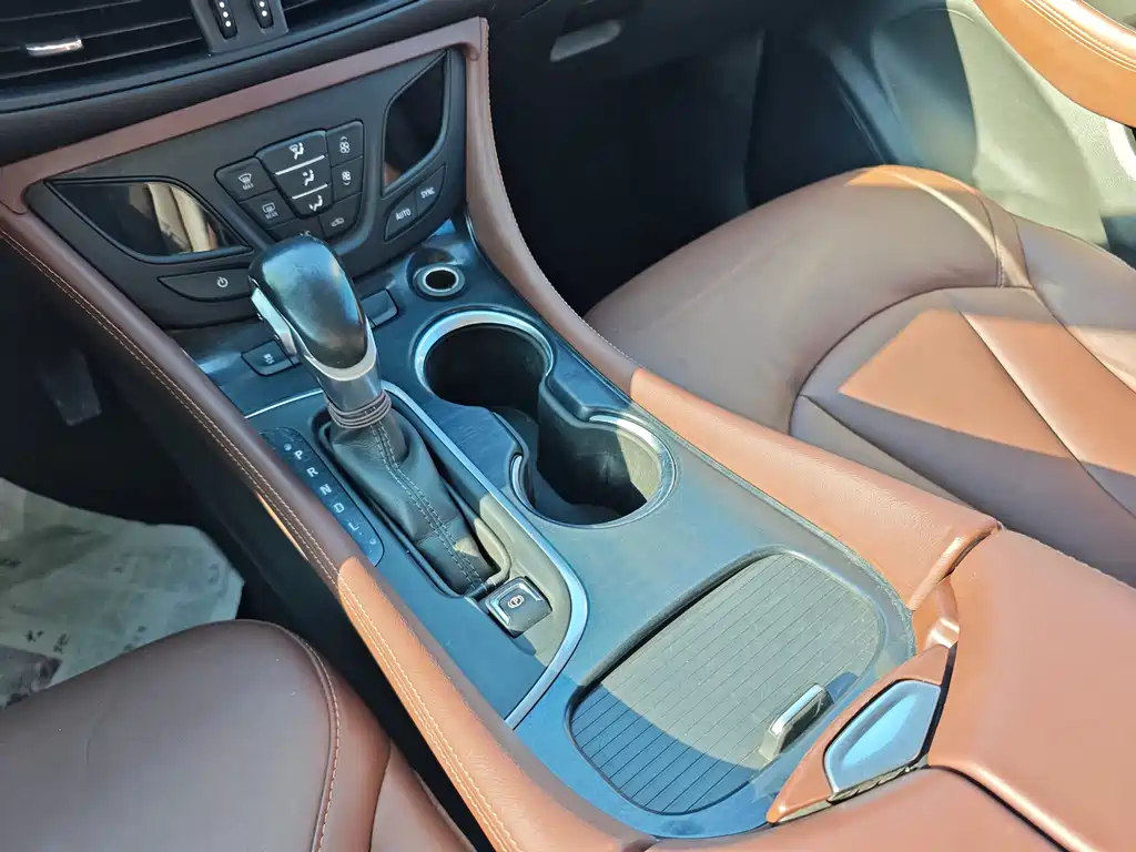 Buick Envision Plus 2018 — фото 14