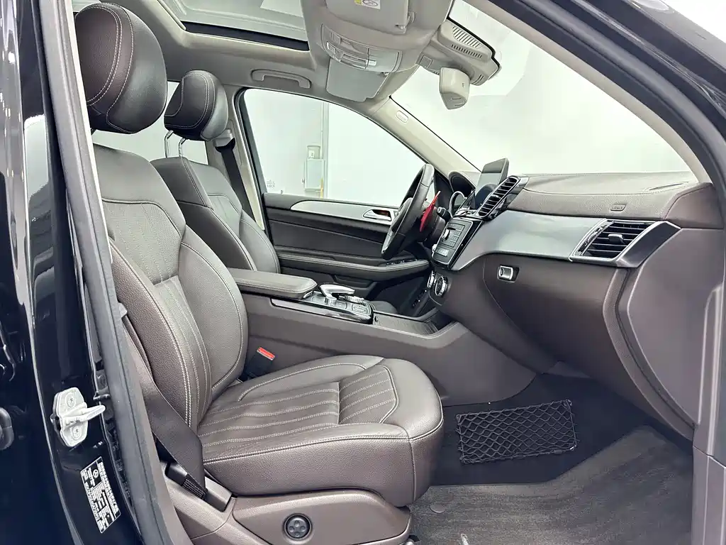 Mercedes-Benz GLS 2016 — фото 13