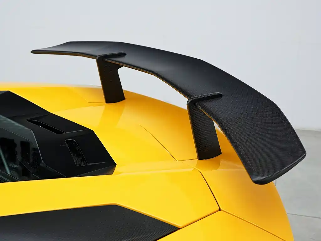 Lamborghini Aventador 2016 — фото 20