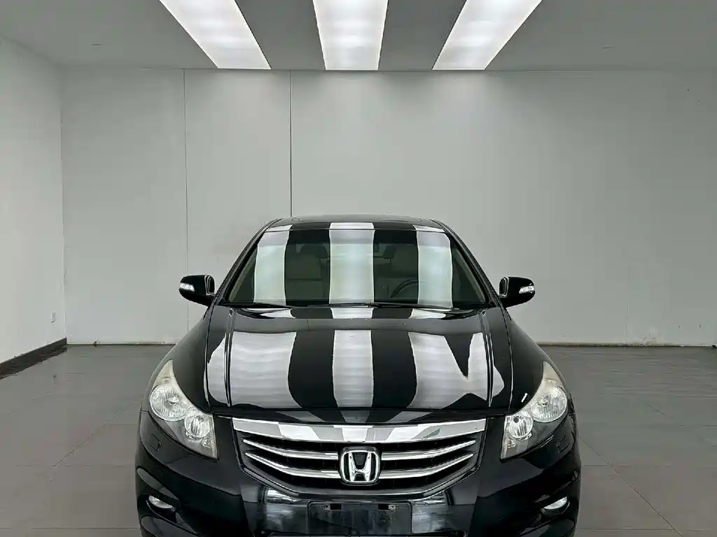 Honda Accord 2012 — фото 2