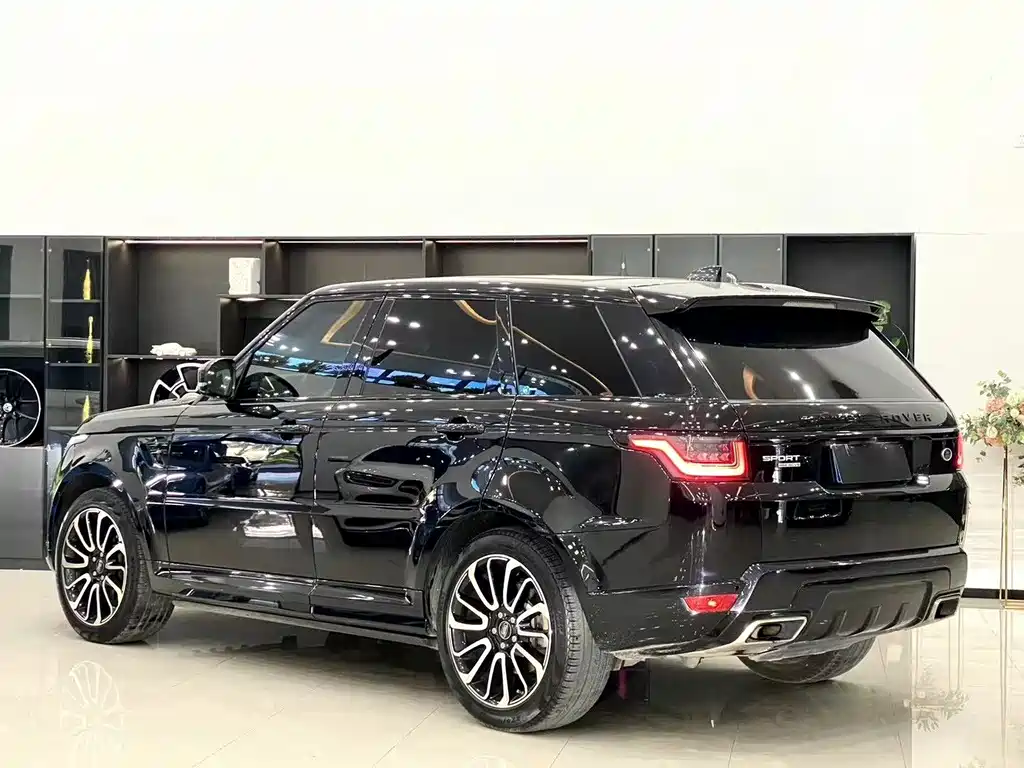 Land Rover Range Rover Sport 2018 — фото 7