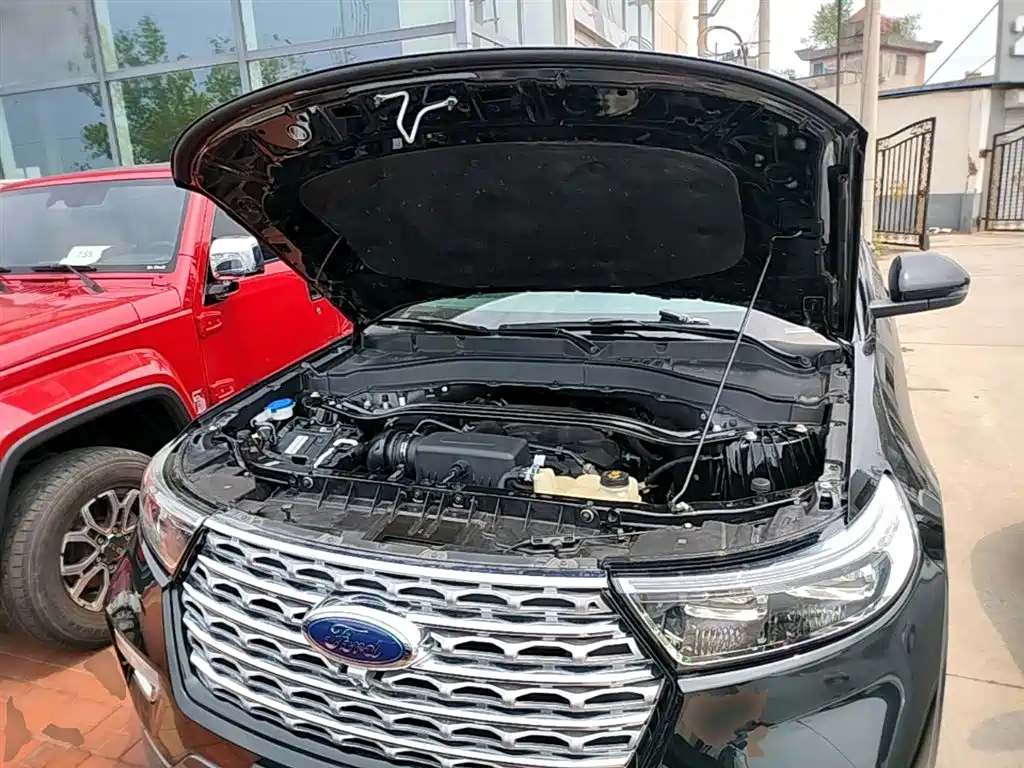 Ford Explorer 2022 — фото 20
