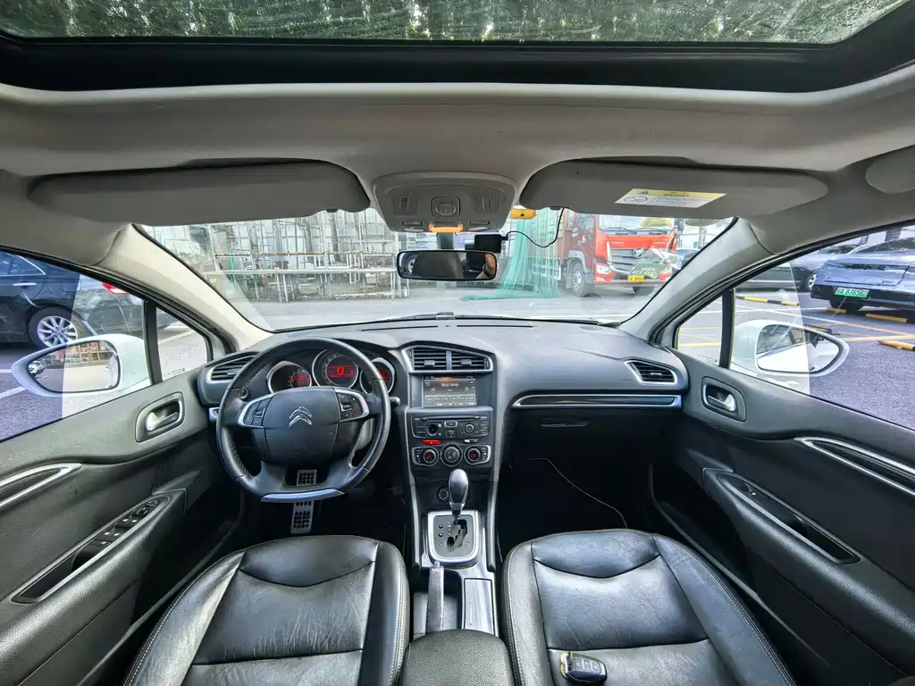 Citroën C4L 2014 — фото 16