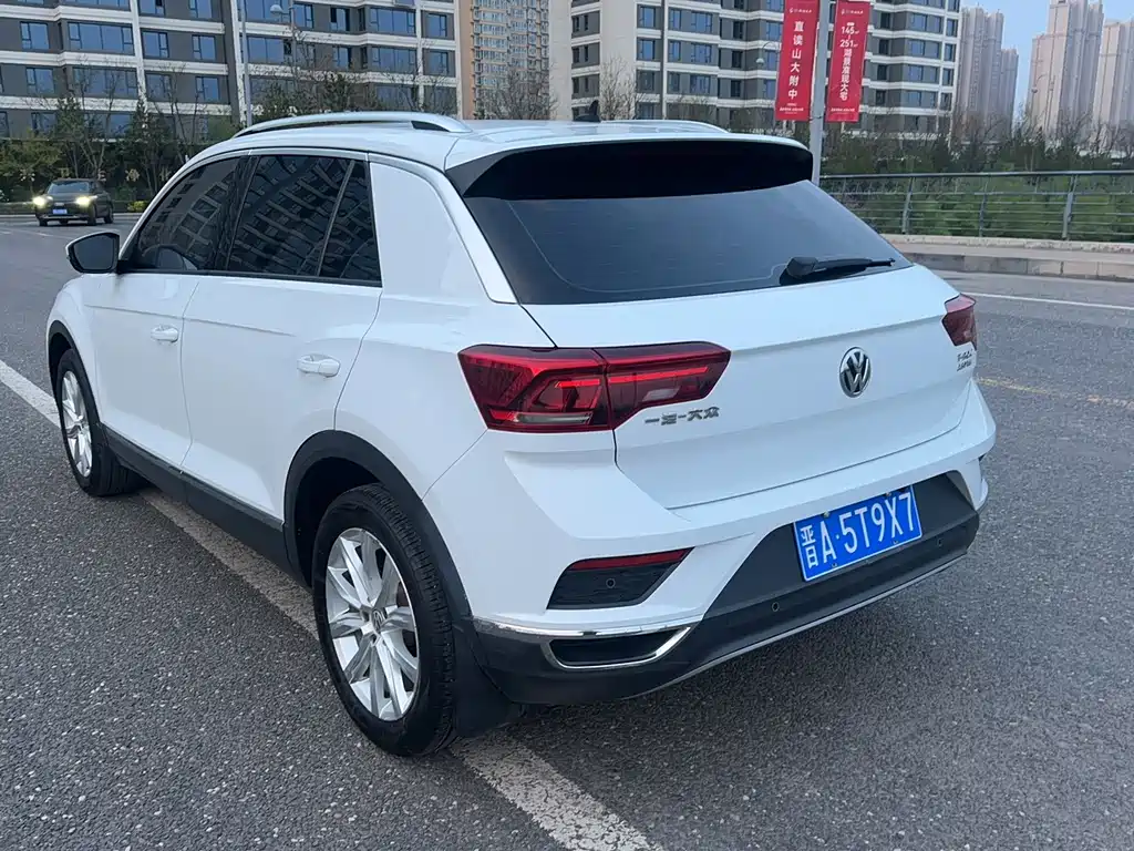 Volkswagen T-Roc 2019 — фото 8