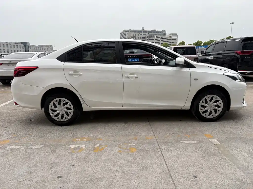Toyota Vios 2021 — фото 14