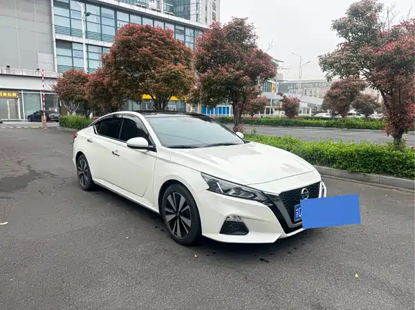 Nissan Teana 2022