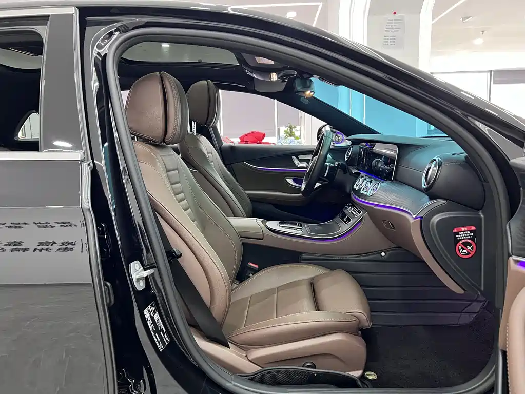Mercedes-Benz E-Class 2023 — фото 10