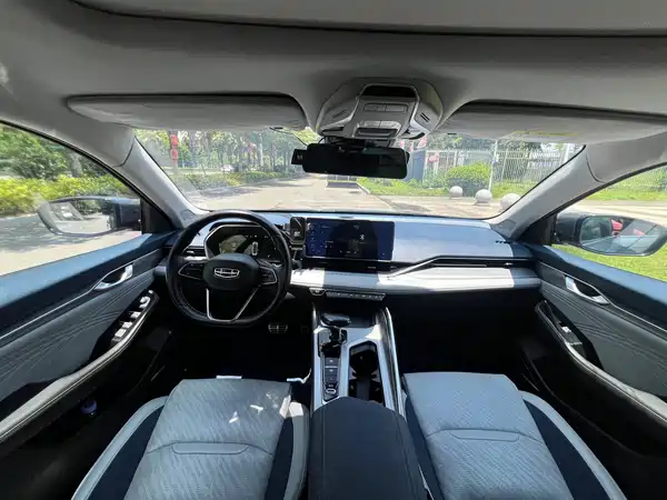 Geely Xingrui 2021