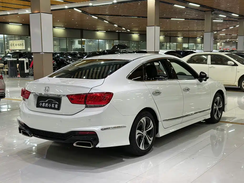 Honda Spirior 2018 — фото 7