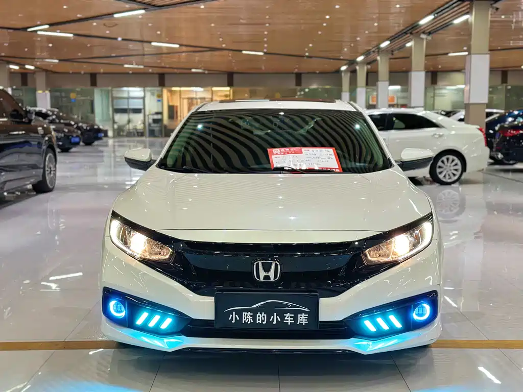 Honda Civic 2019 — фото 2