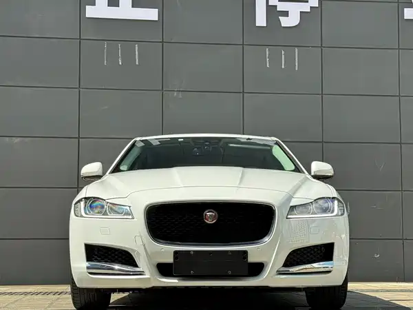 Jaguar XFL 2018