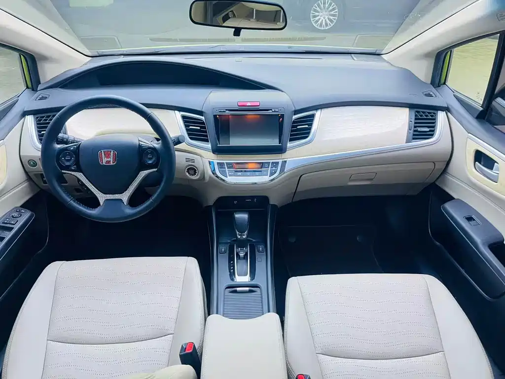 Honda Jade 2013