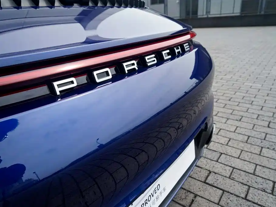 Porsche 911 2021 — фото 18