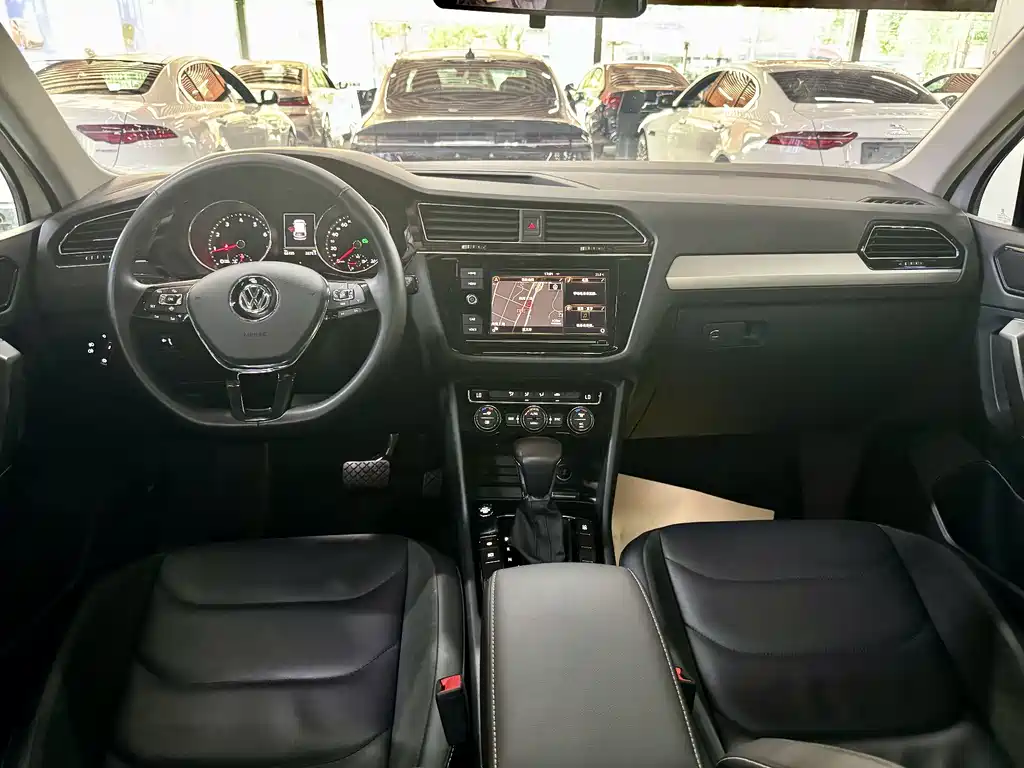 Volkswagen Tiguan L 2019 — фото 14