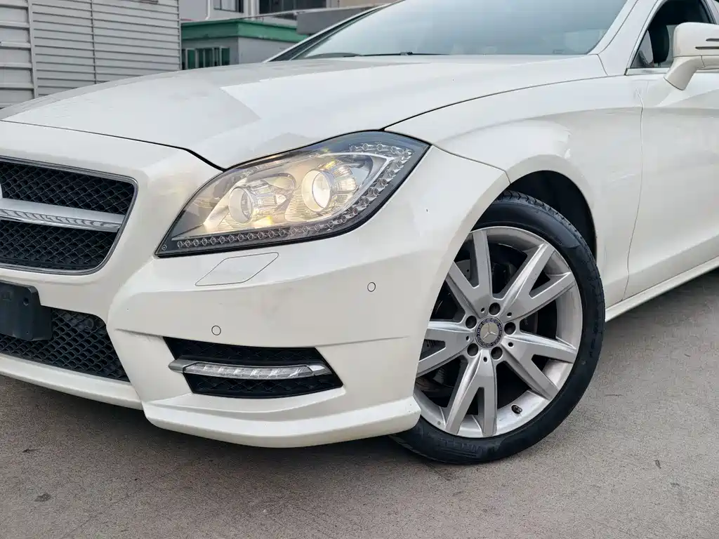 Mercedes-Benz CLS 2014 — фото 10