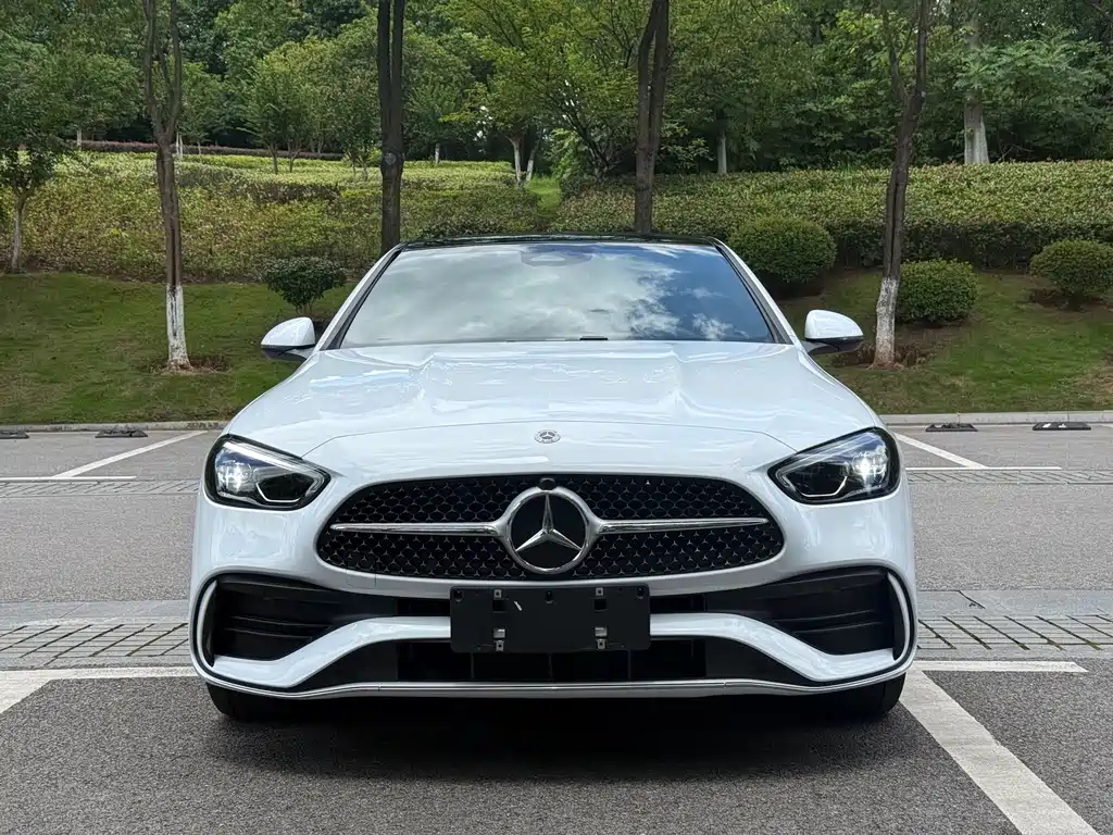 Mercedes-Benz C-Class 2022