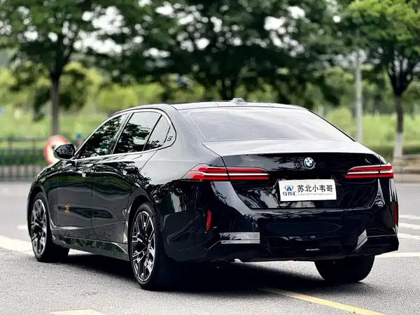 BMW 5 Series 2024