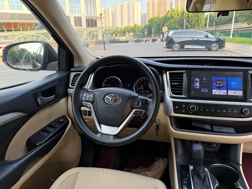 Toyota Highlander 2019 — фото 16