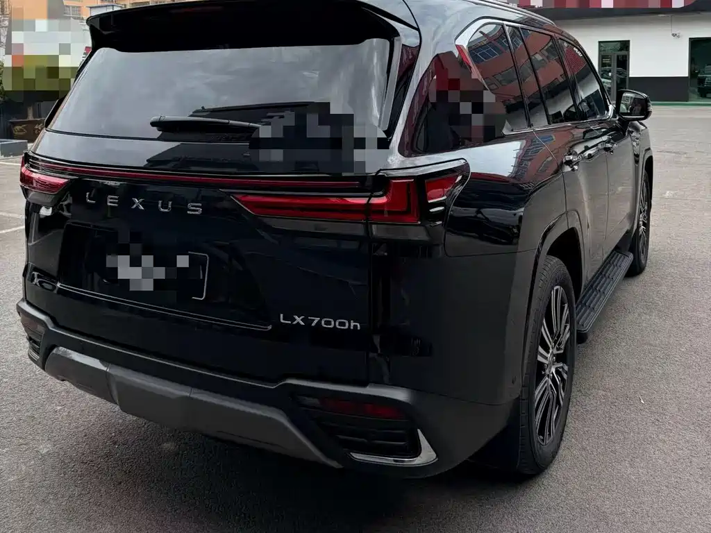 Lexus LX 2026