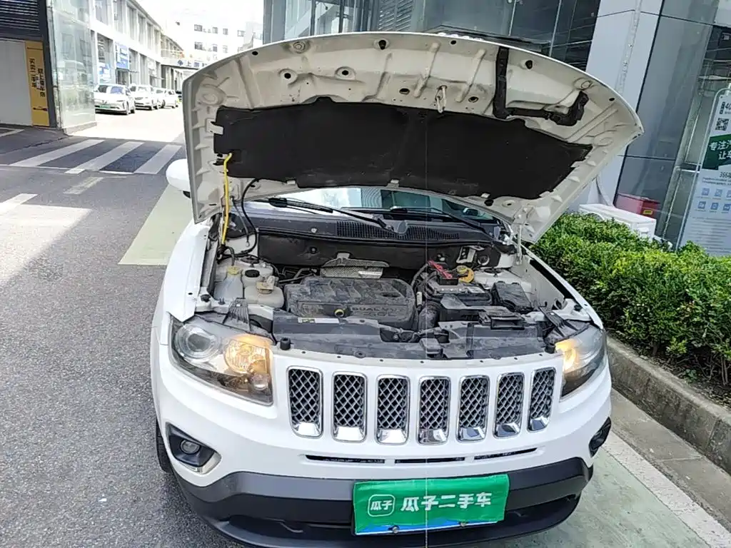 Jeep Compass 2016 — фото 20