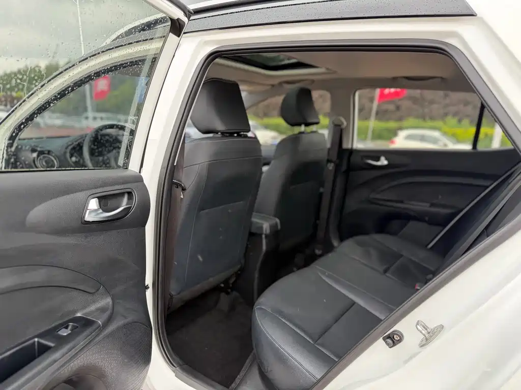 Kia KX1 2022 — фото 8