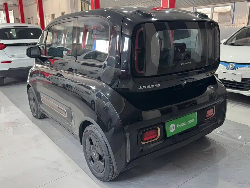 Baojun KiWi EV 2022 — фото 12