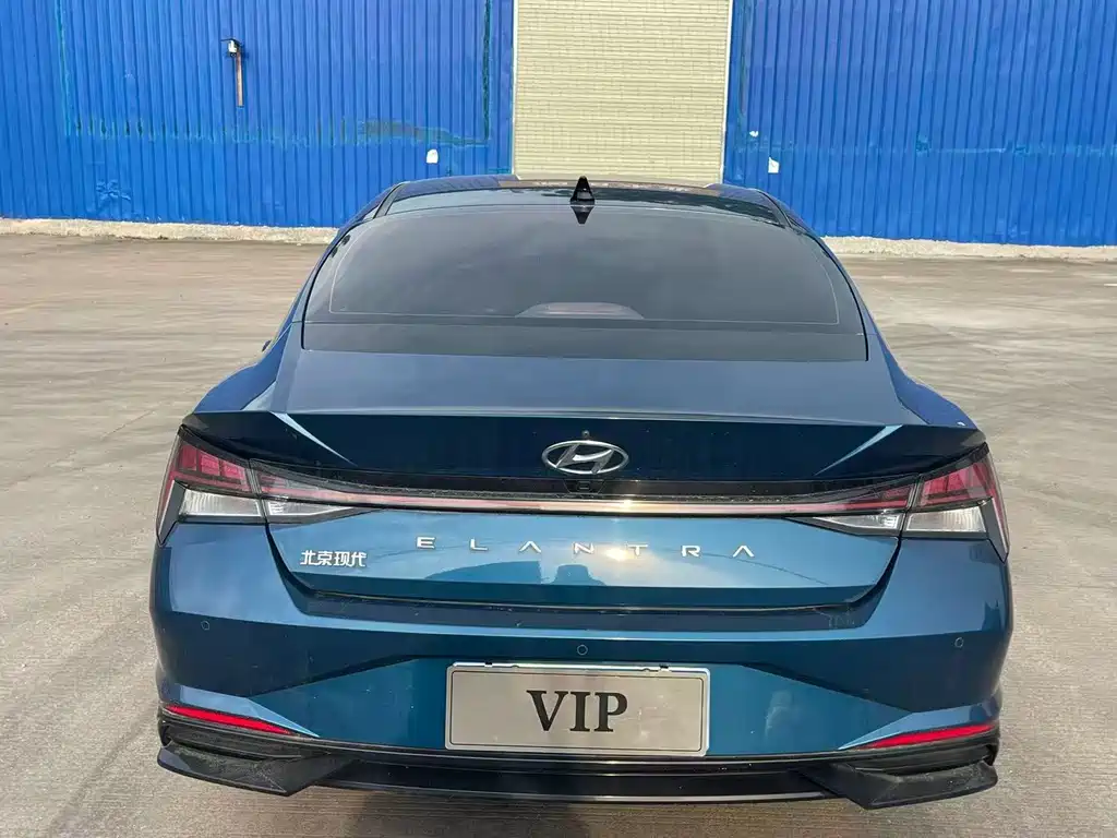 Hyundai Elantra 2021