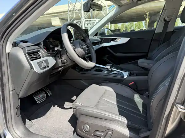 Audi A4L 2020