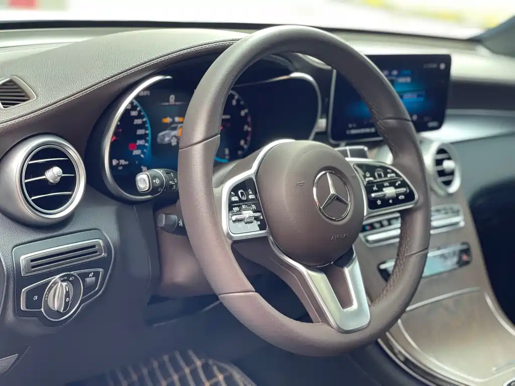 Mercedes-Benz GLC 2023 — фото 21