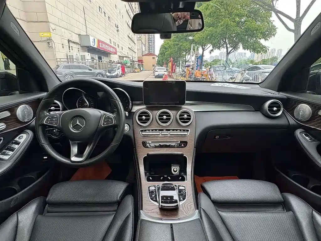 Mercedes-Benz GLC 2017