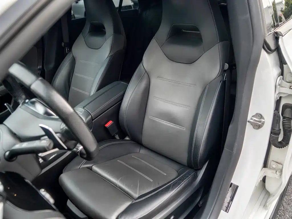 Mercedes-Benz Mercedes CLA AMG 2022 — фото 10