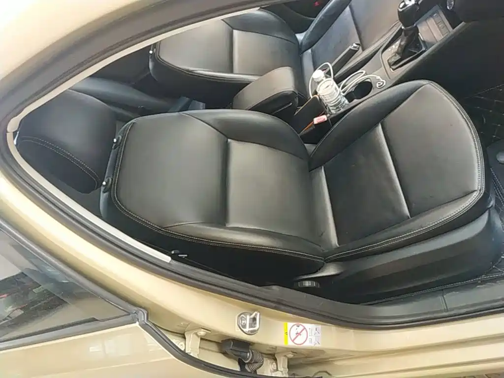 Skoda Octavia 2014 — фото 18