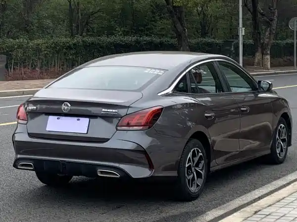 MG MG5 2022