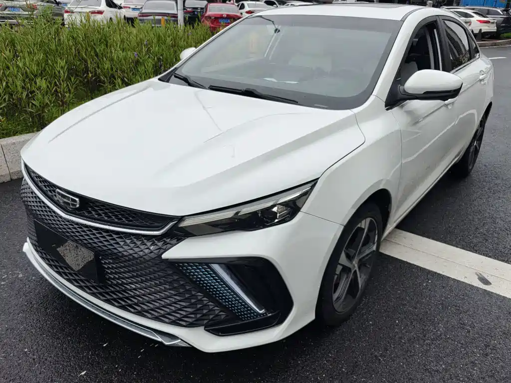 Geely Emgrand L 2022