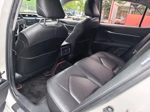 Toyota Camry 2019