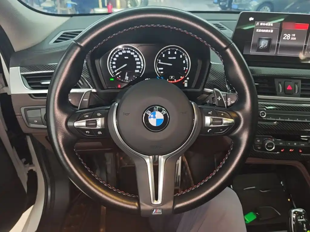 BMW X2 2023 — фото 11