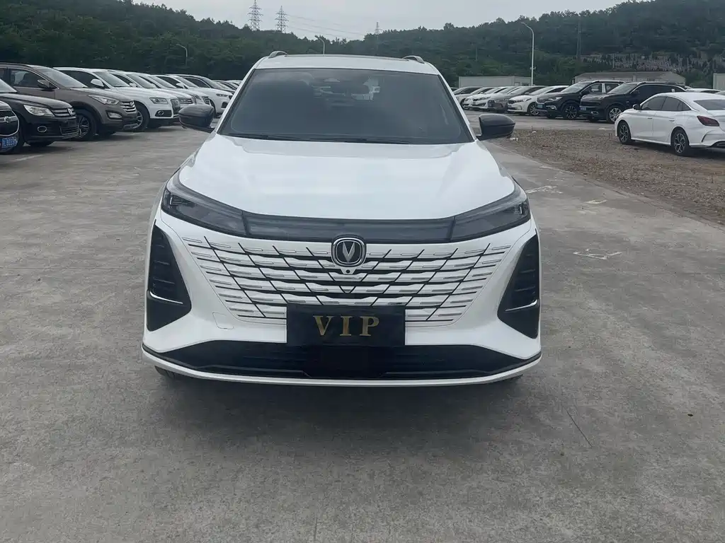 Changan CS75 PLUS 2025 — фото 2