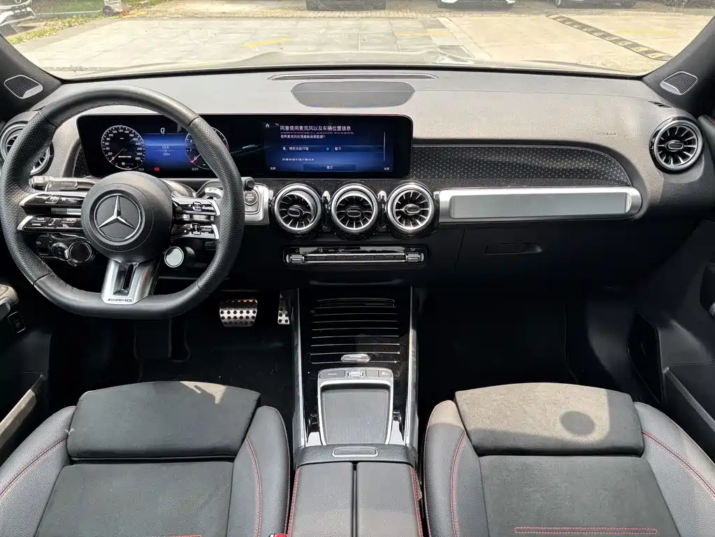 Mercedes-Benz GLB AMG 2025 — фото 7