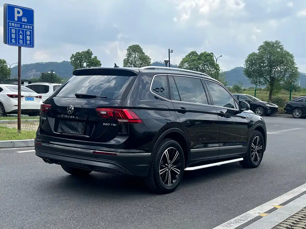 Volkswagen Tiguan L 2021