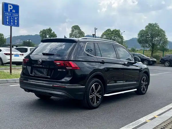 Volkswagen Tiguan L 2021